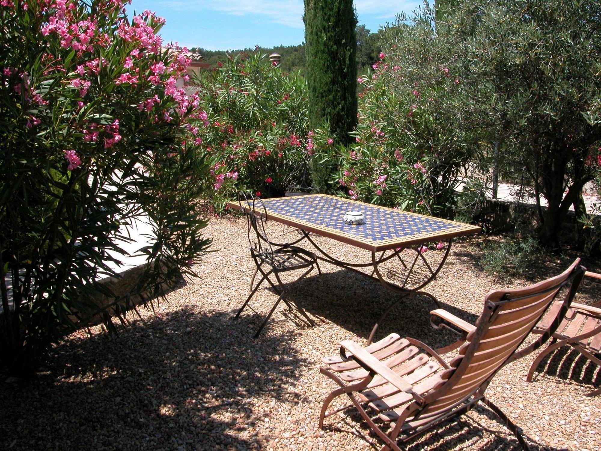 Le Mazet De La Dame Bed and Breakfast Barbentane Exteriör bild